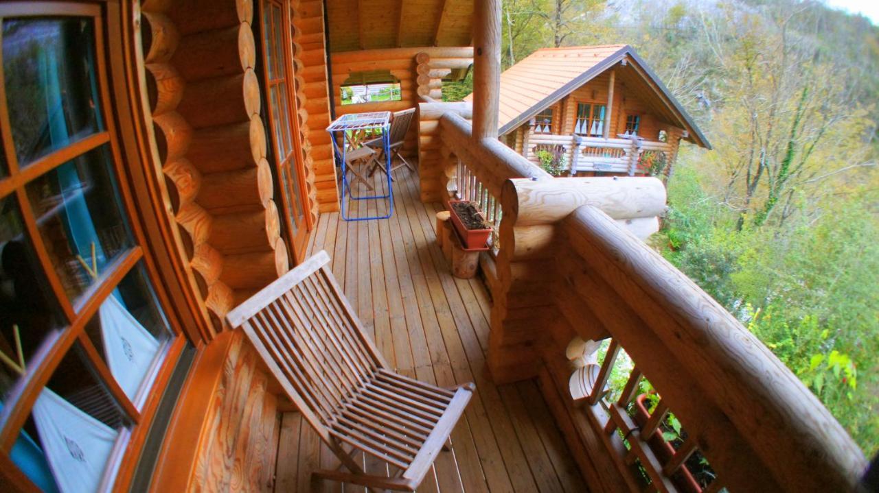 Kamp Koren Kobarid Bagian luar foto