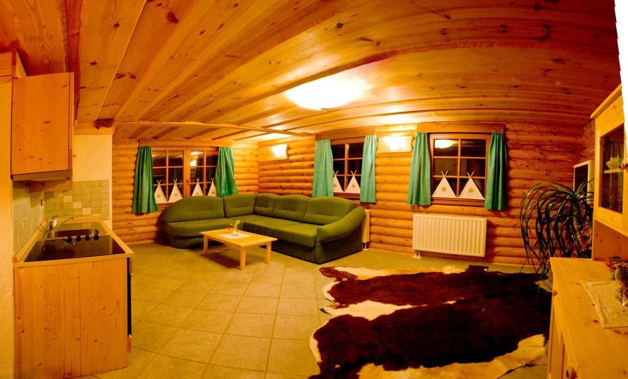 Kamp Koren Kobarid Bagian luar foto
