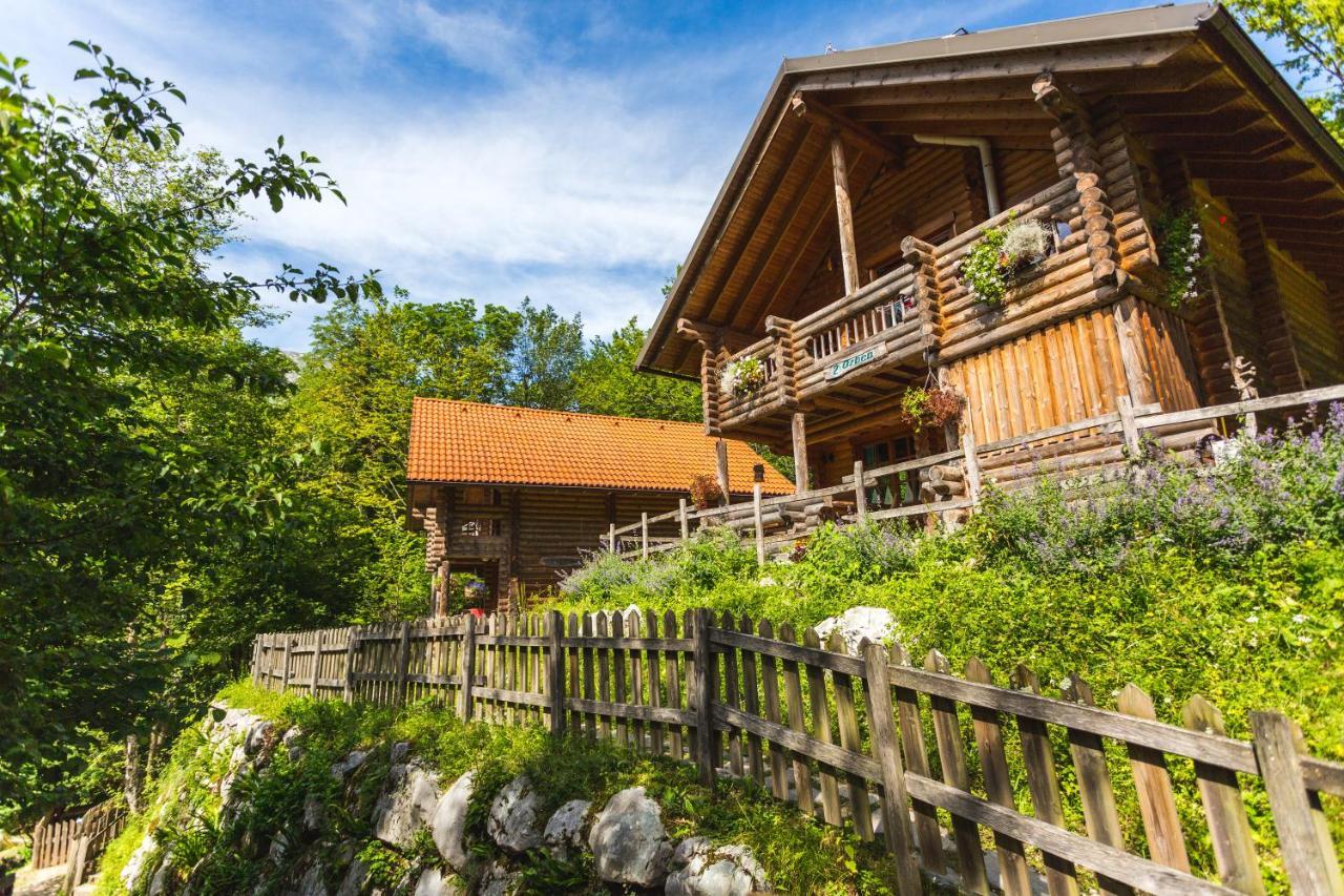 Kamp Koren Kobarid Bagian luar foto